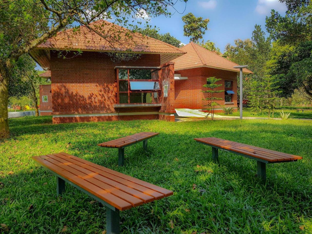 Gazipur Sarah Resort المظهر الخارجي الصورة