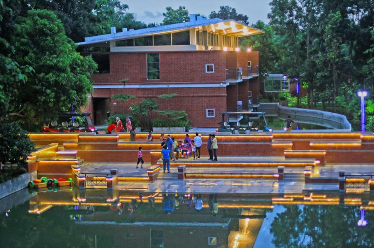 Gazipur Sarah Resort المظهر الخارجي الصورة